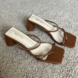 Square toe heeled sandals